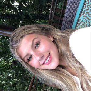 Meet your Posher, Macy